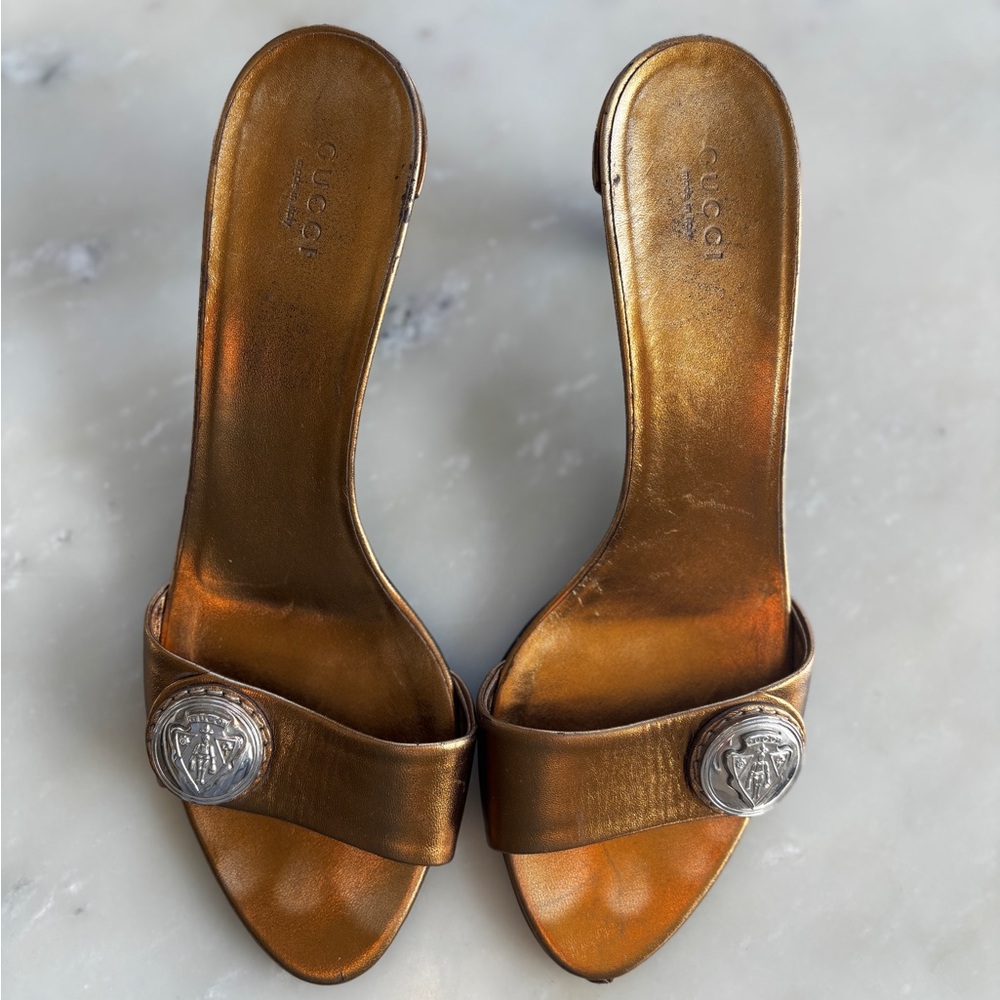 GUCCI Hysteria Accent Leather Slides size 39 1/2 great vintage condition